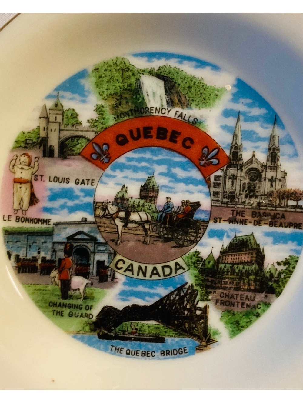 Vintage Quebec Canada Souvenir Porcelain Ashtray G Japan Gold Trim 5.75”
